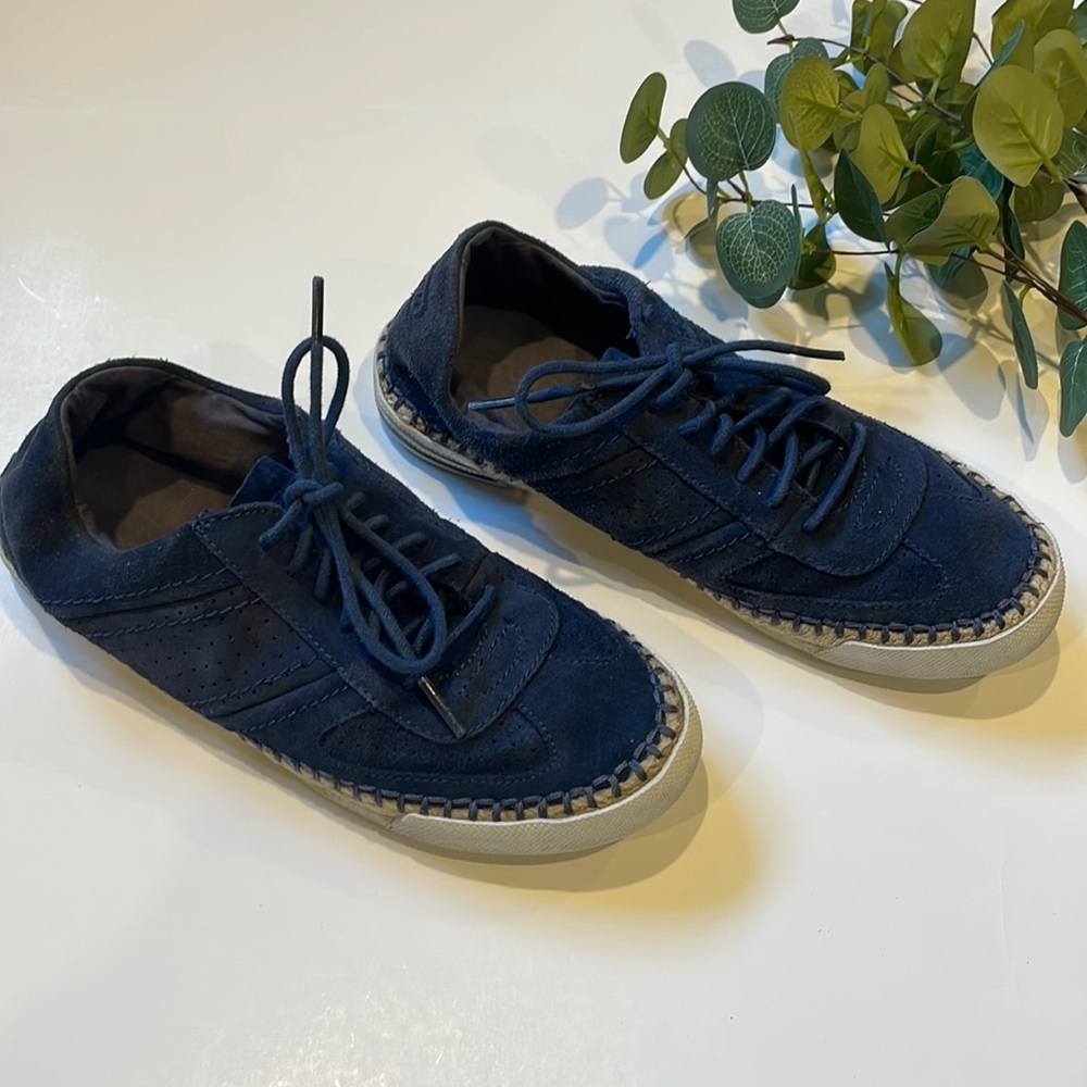 Coach > Blue Sneaker 6.5